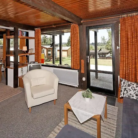 Holiday home Detached With Terrace Near A Swimming